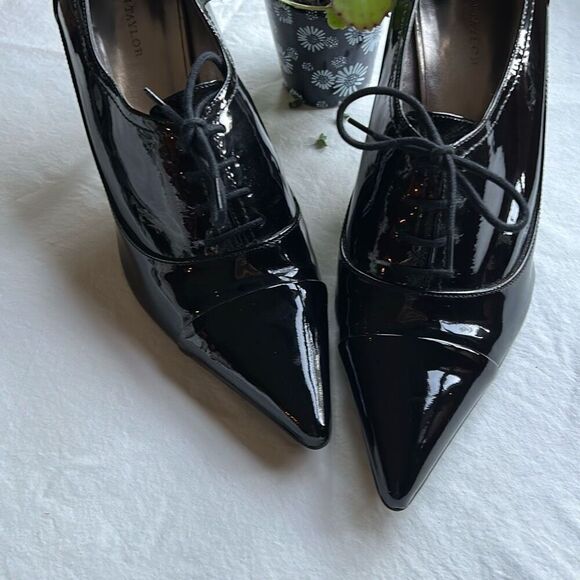 Ann Taylor Pointy Toe Oxford Black Patented Leather Heels 8.5 - Picture 2 of 11